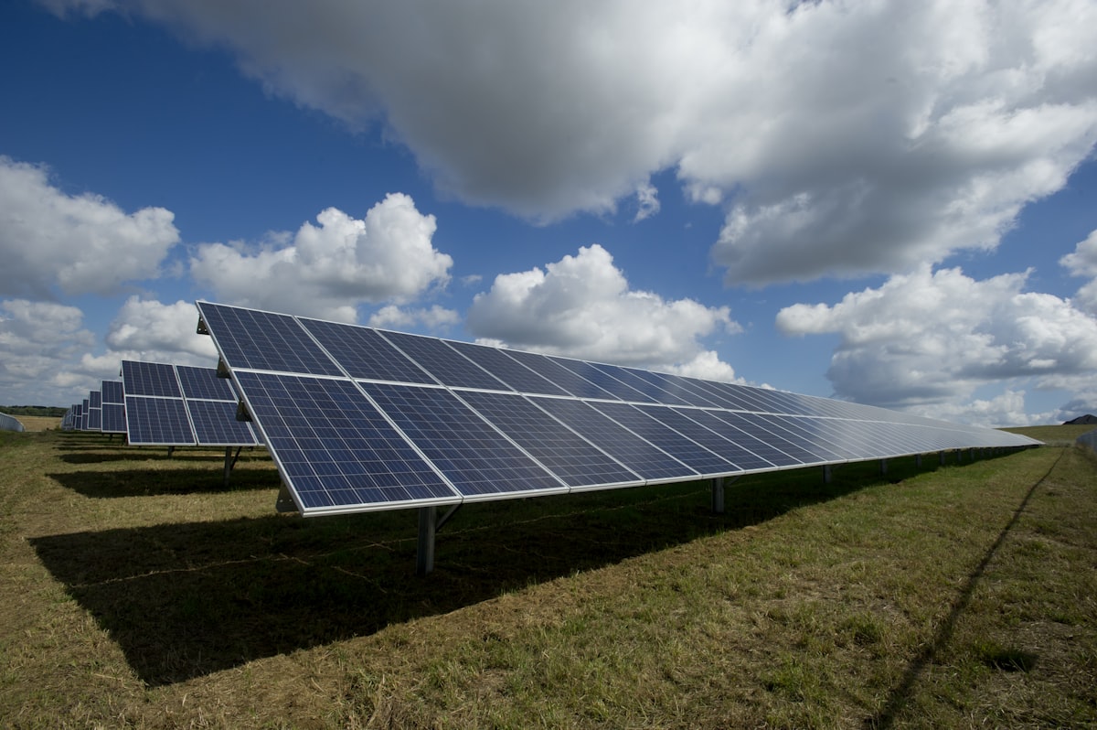 Cómo Elegir un Instalador de Placas Solares Homologado en España (2026)